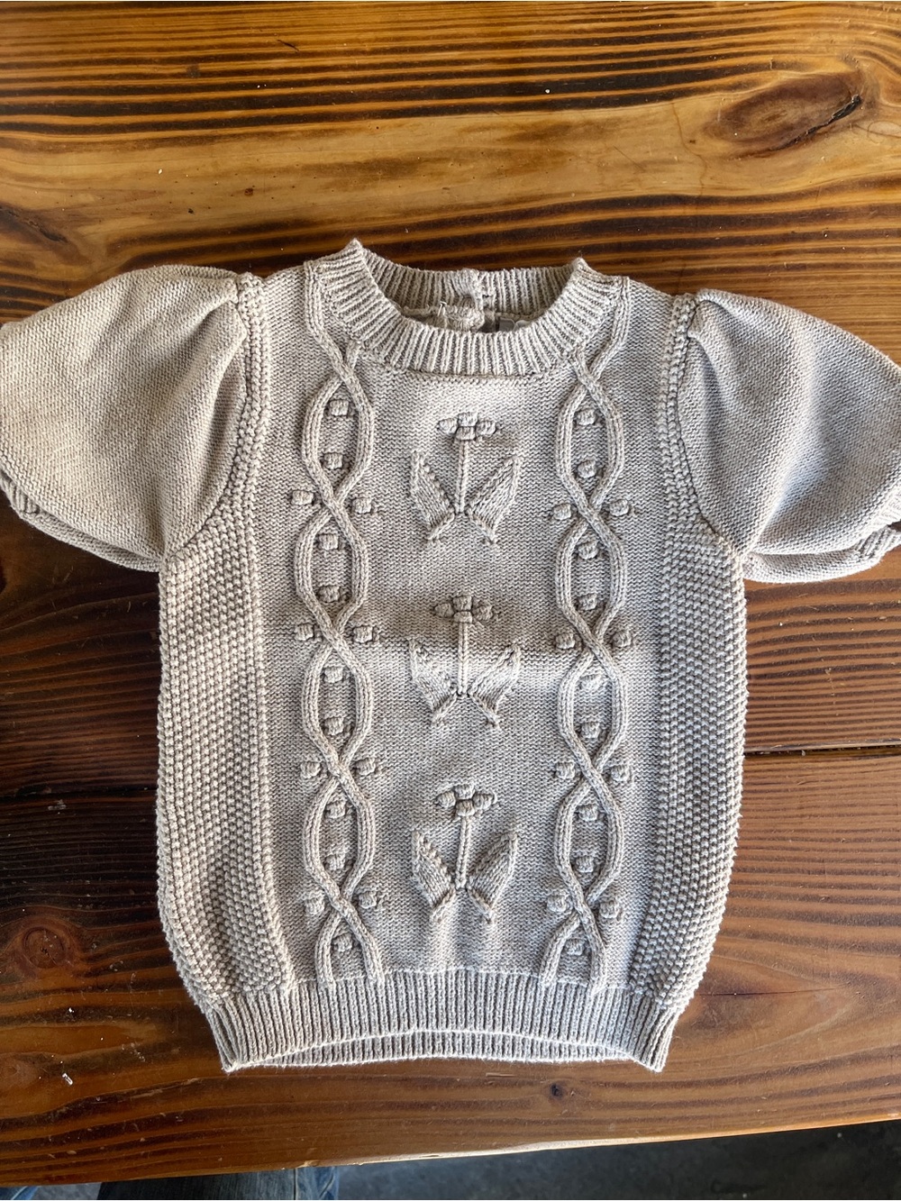 Jamie Kay 
Khaki/beige puff sleeve Vivienne sweater 
2t